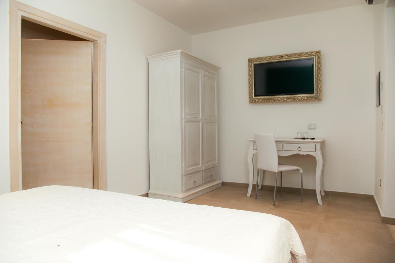 Hypnos Boutique Hotel サン・テオドーロ エクステリア 写真